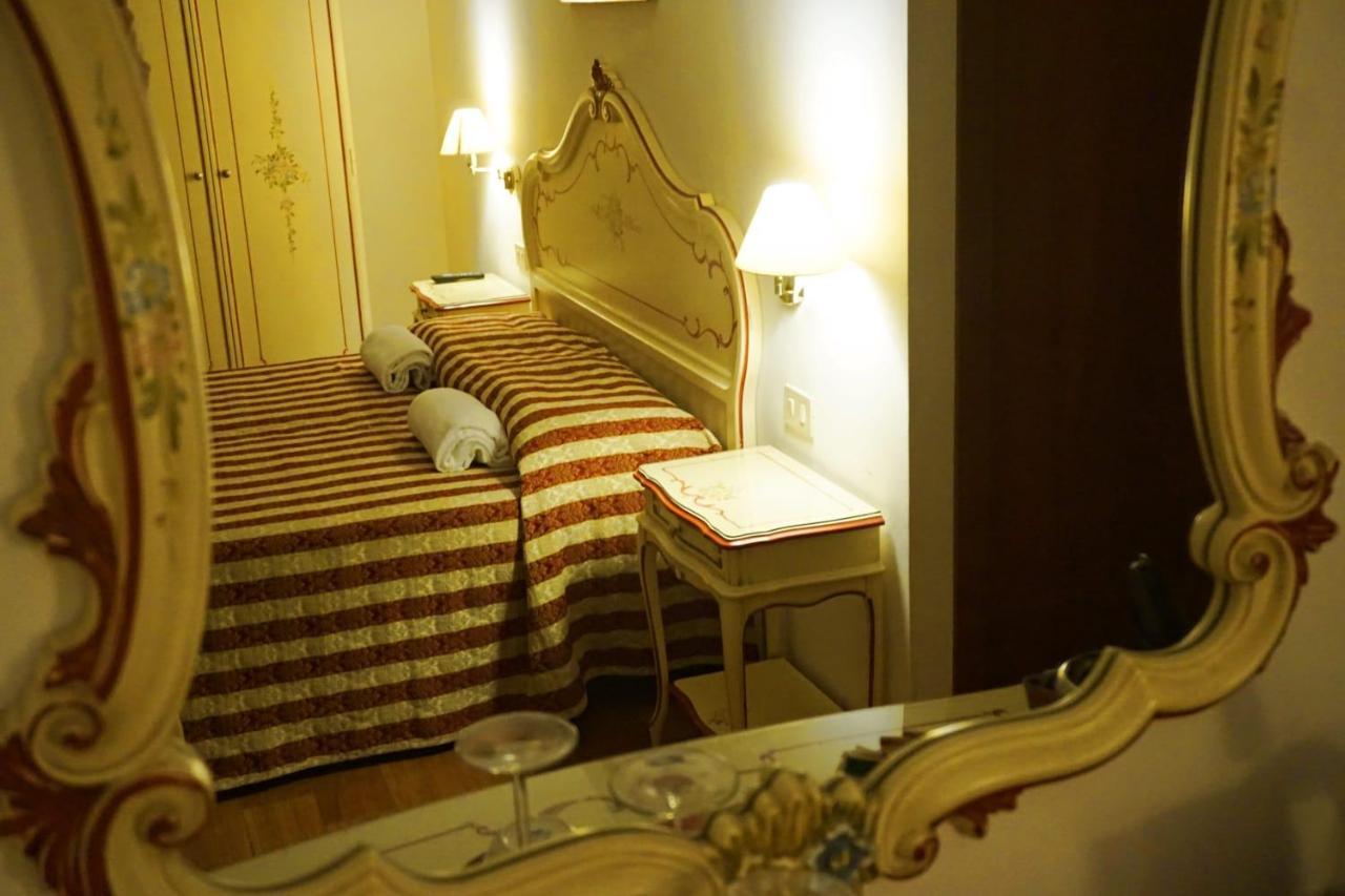 Rialto Experience Hotel Venesia Bagian luar foto