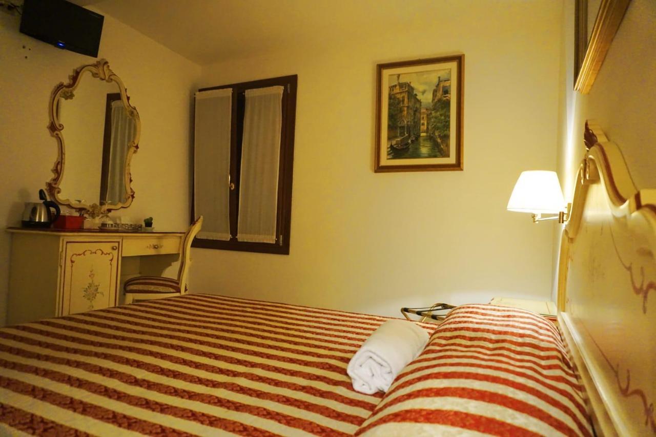 Rialto Experience Hotel Venesia Bagian luar foto