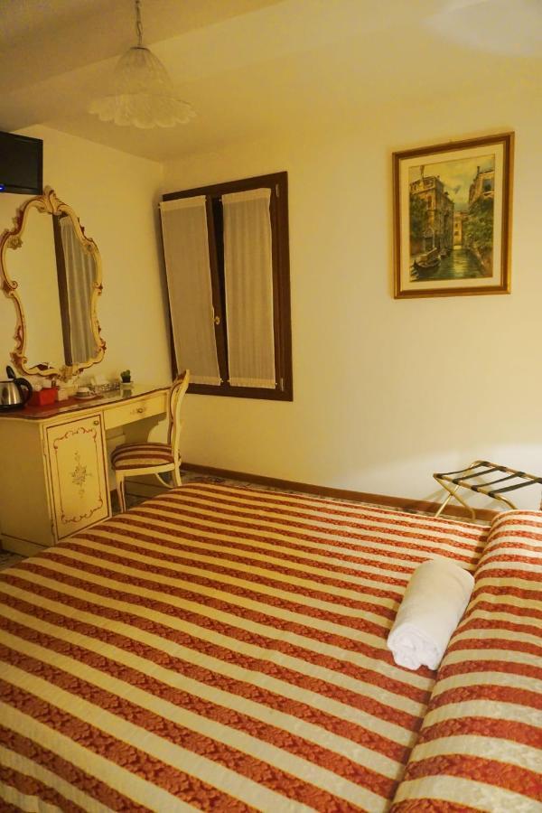 Rialto Experience Hotel Venesia Bagian luar foto